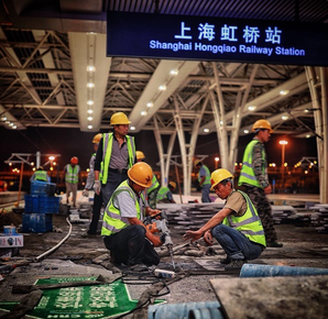 迎接進(jìn)博會，虹橋火車站站容大“升級”